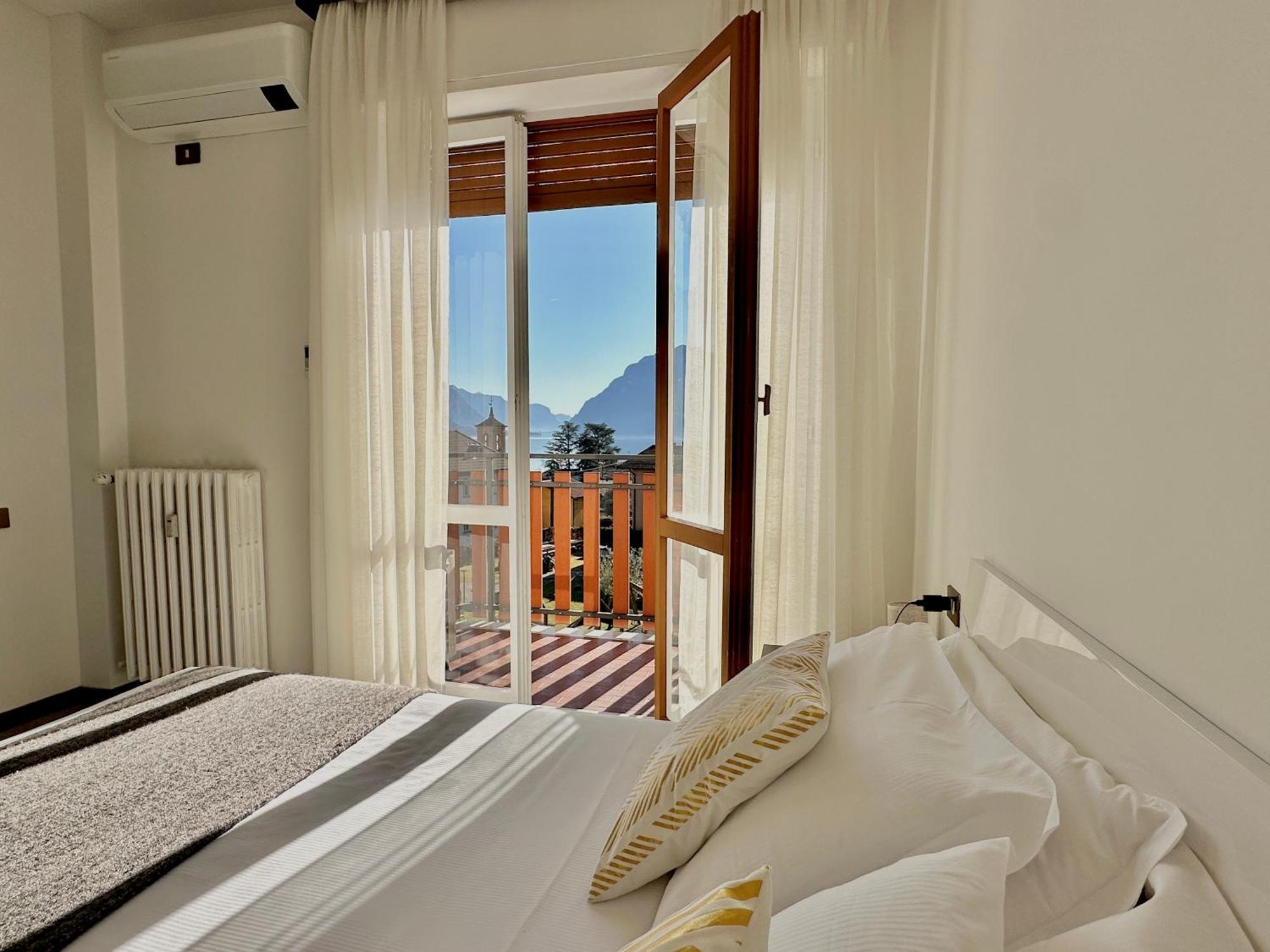 Lake View Apartment Oliveto Lario Buitenkant foto